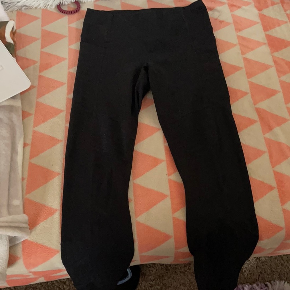 Black leggings